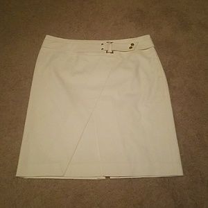 Antonio Melani NEW white skirt